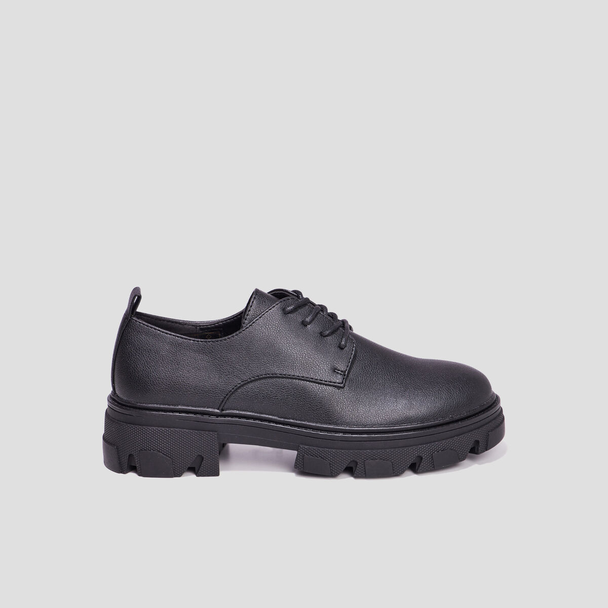 Derbies grosses semelles Liberto noir femme