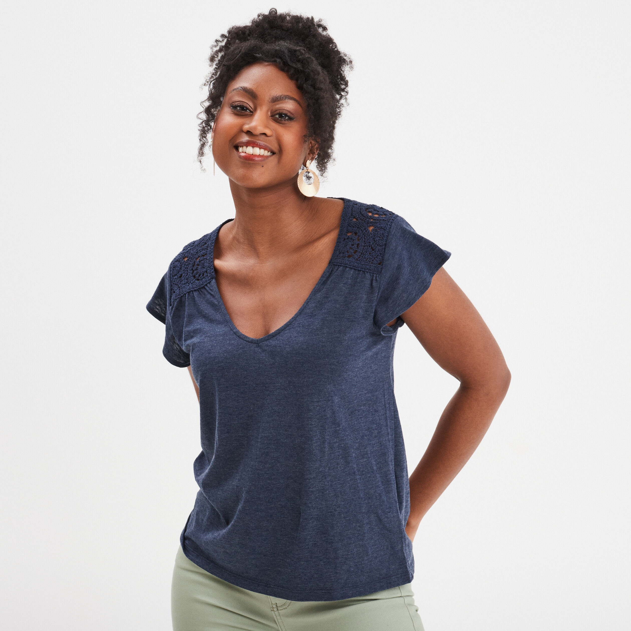 T-shirt épaules et dos macramé bleu marine femme LH