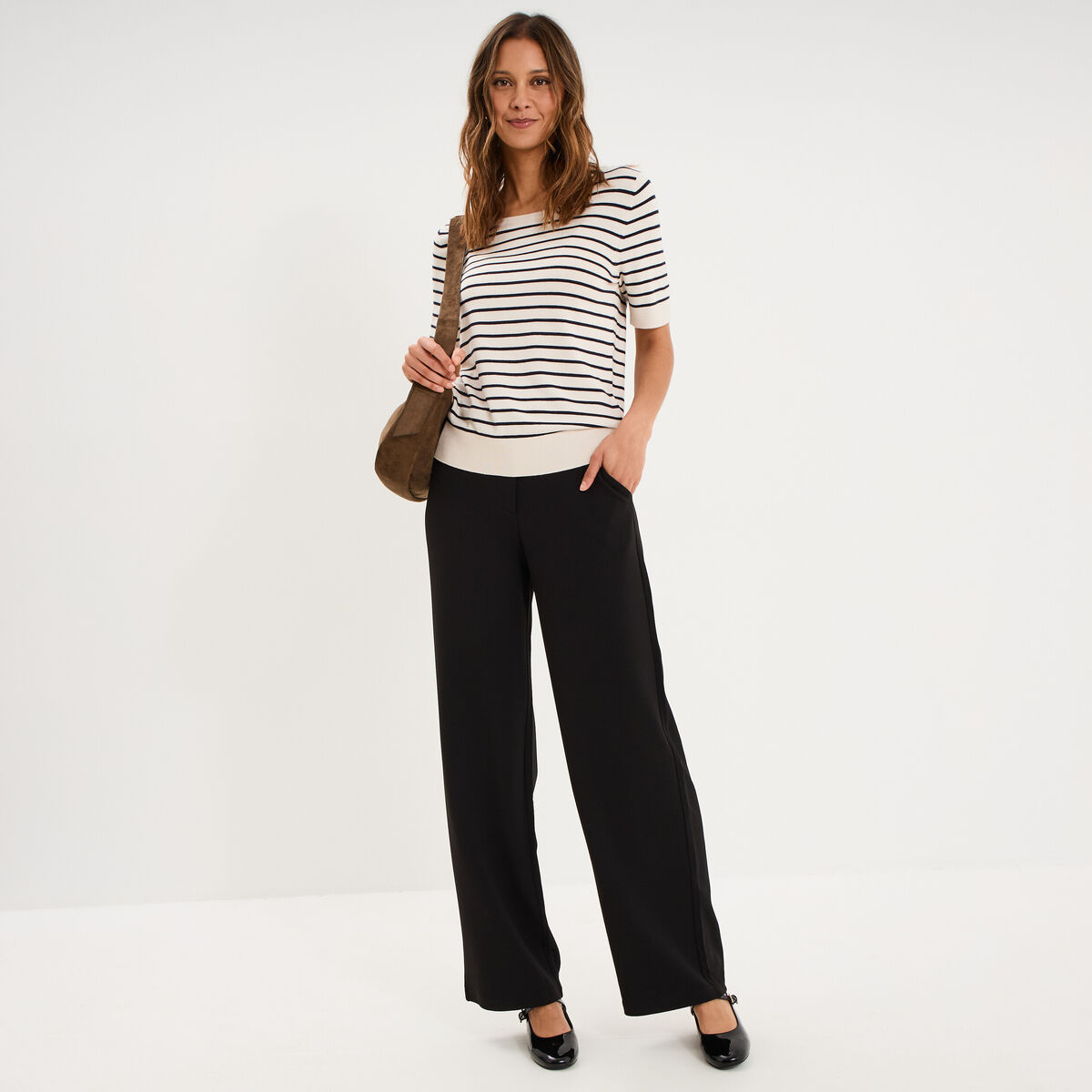 Pantalon effet cr&ecirc;pe large noir femme