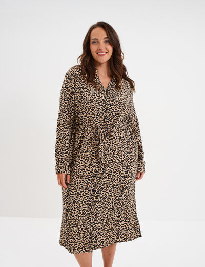 Robe chemise longue ceintur&eacute;e beige femme grande taille