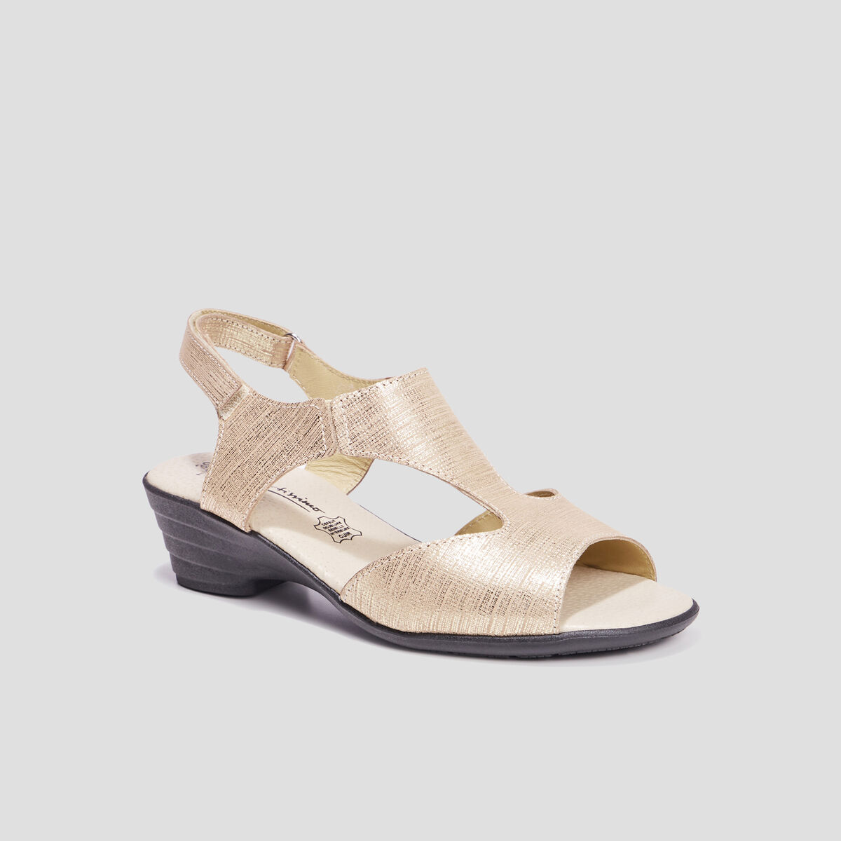 Sandales &agrave; talons pied large en cuir sable femme