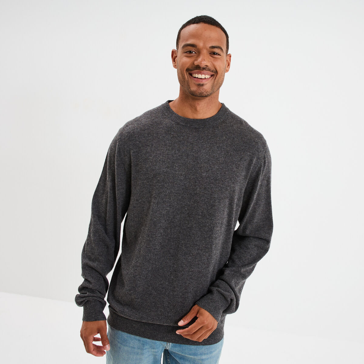 Pull col rond manches longues gris fonc&eacute; homme