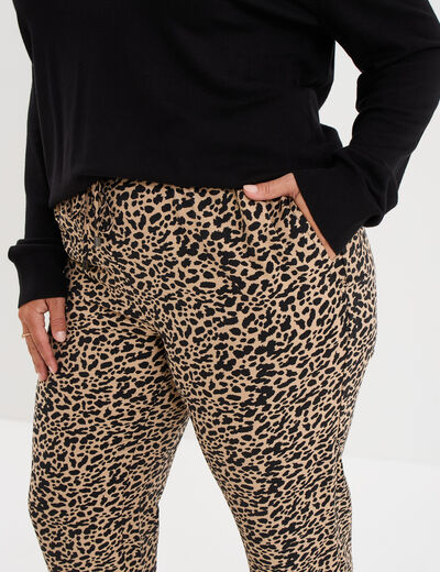 Pantalon fluide coupe carotte élastiqué beige femme grande taille