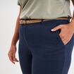 Pantalon chino cigarette ceinturé coton bleu marine femme grande taille