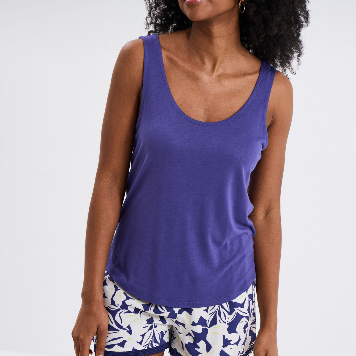 Ensemble pyjama short et débardeur bleu marine femme