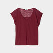 T-shirt col en V dentelle épaules et dos bordeaux femme