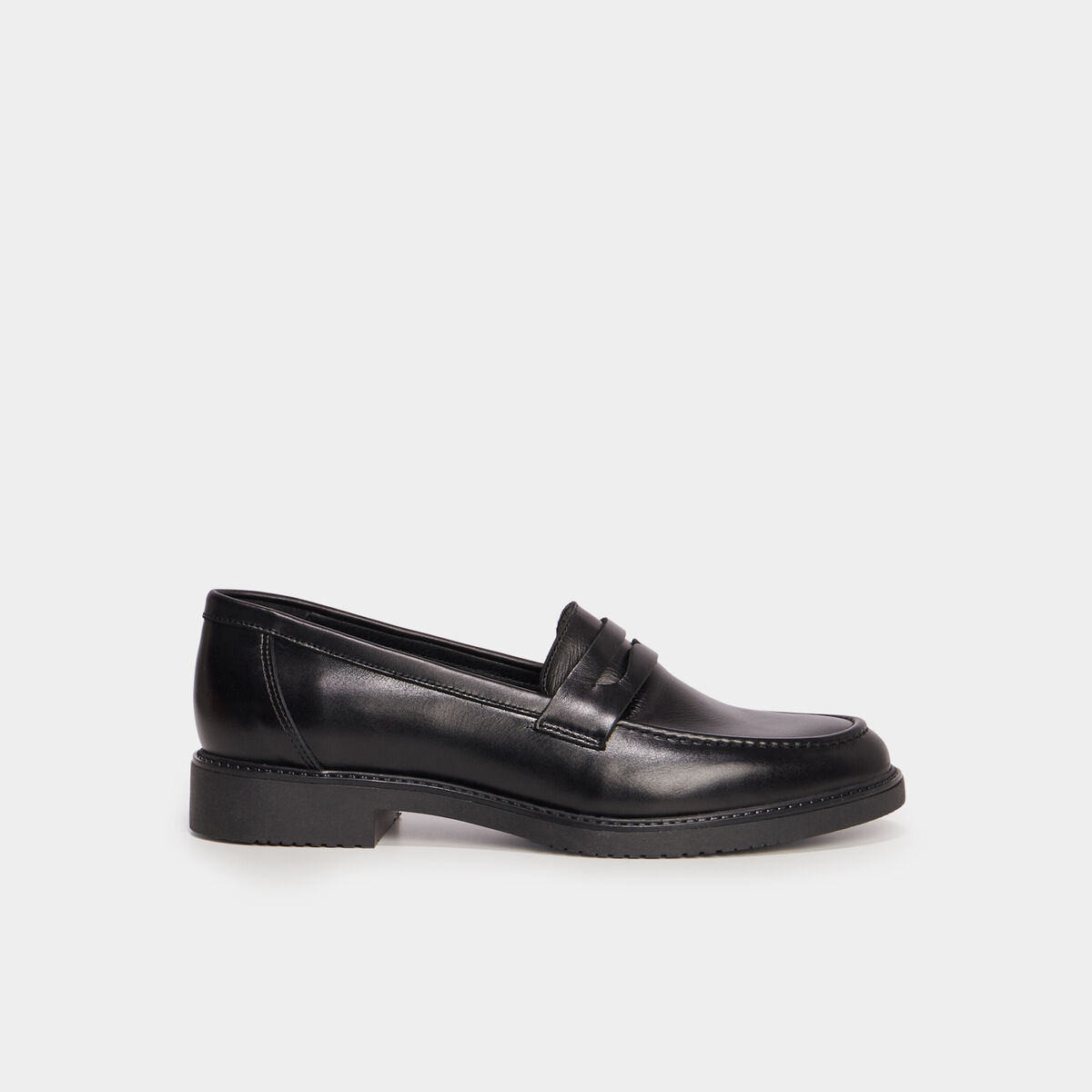 Mocassins en cuir noir femme