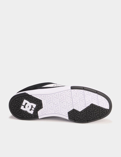 Tennis basses en cuir antid&eacute;rapantes noir gar&ccedil;on