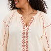 Blouse brod&eacute;e manches longues coton beige femme grande taille