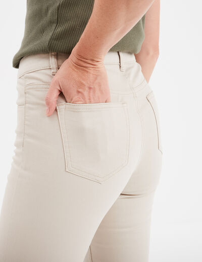 Pantalon slim en coton elasthanne beige femme