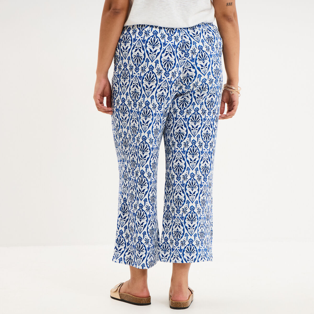 Pantalon large fluide effet gaufr&eacute; ecru femme grande taille