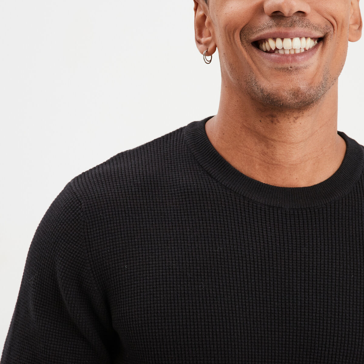 Pull avec col rond à relief noir homme