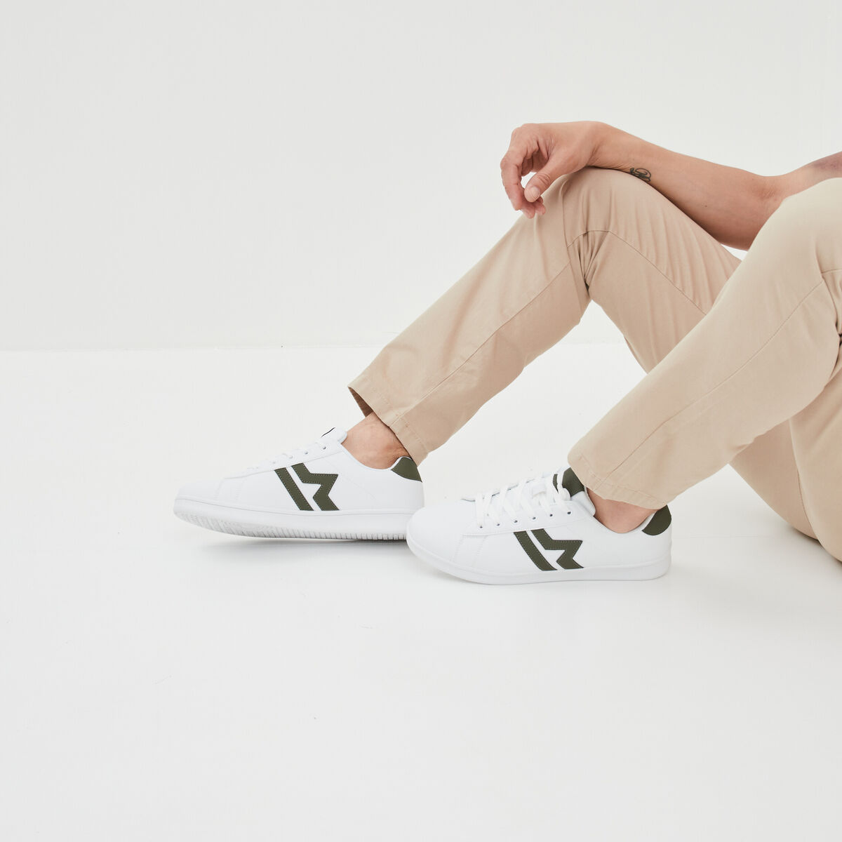 Tennis basses à lacets blanc homme