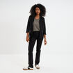 Veste blazer cintr&eacute; manches 3/4 noir femme
