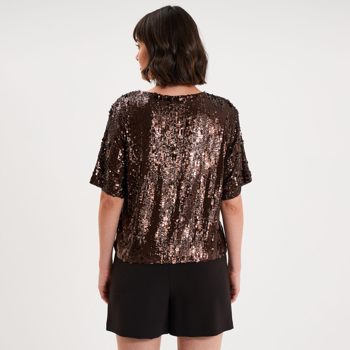 T-shirt &agrave; sequins manches courtes marron fonc&eacute; femme