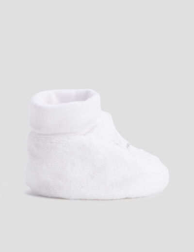 Chaussons effet velours blanc b&eacute;b&eacute;
