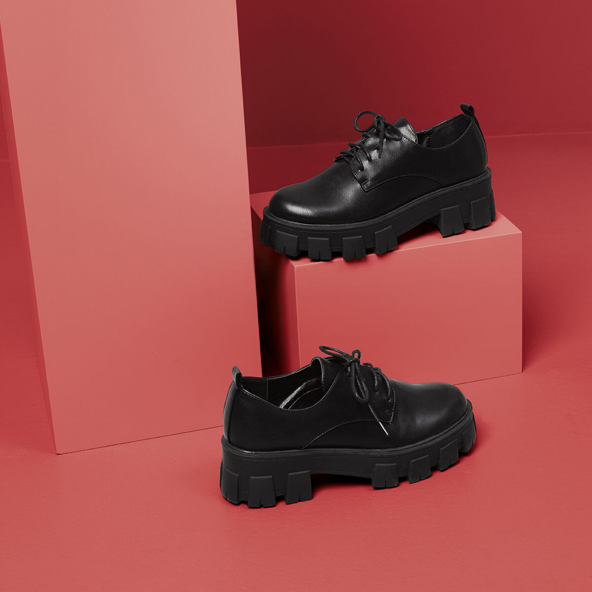 Derbies à lacets Liberto noir femme