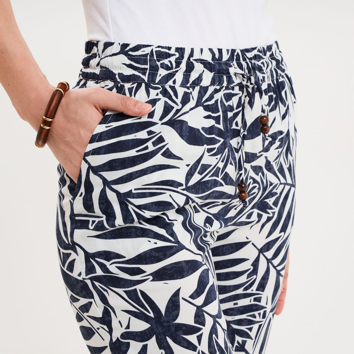 Pantalon cigarette fluide &agrave; ceinture ecru femme