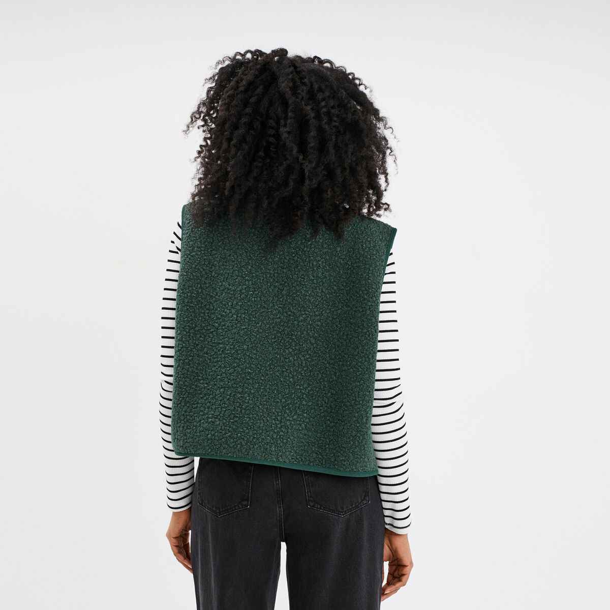 Gilet effet bouclette sans manches vert femme