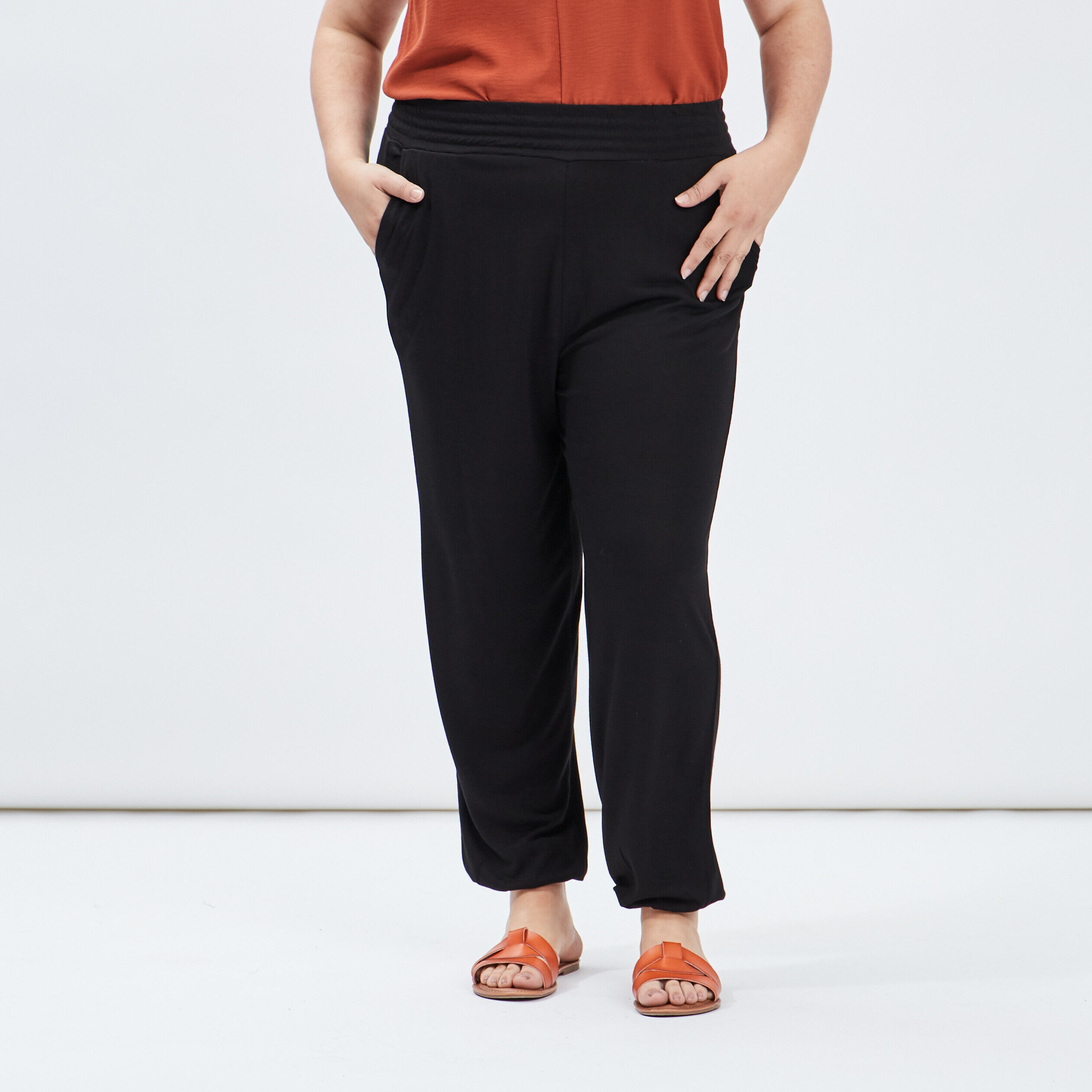 Pantalon sarouel droit noir femme grande taille MODAVISTA