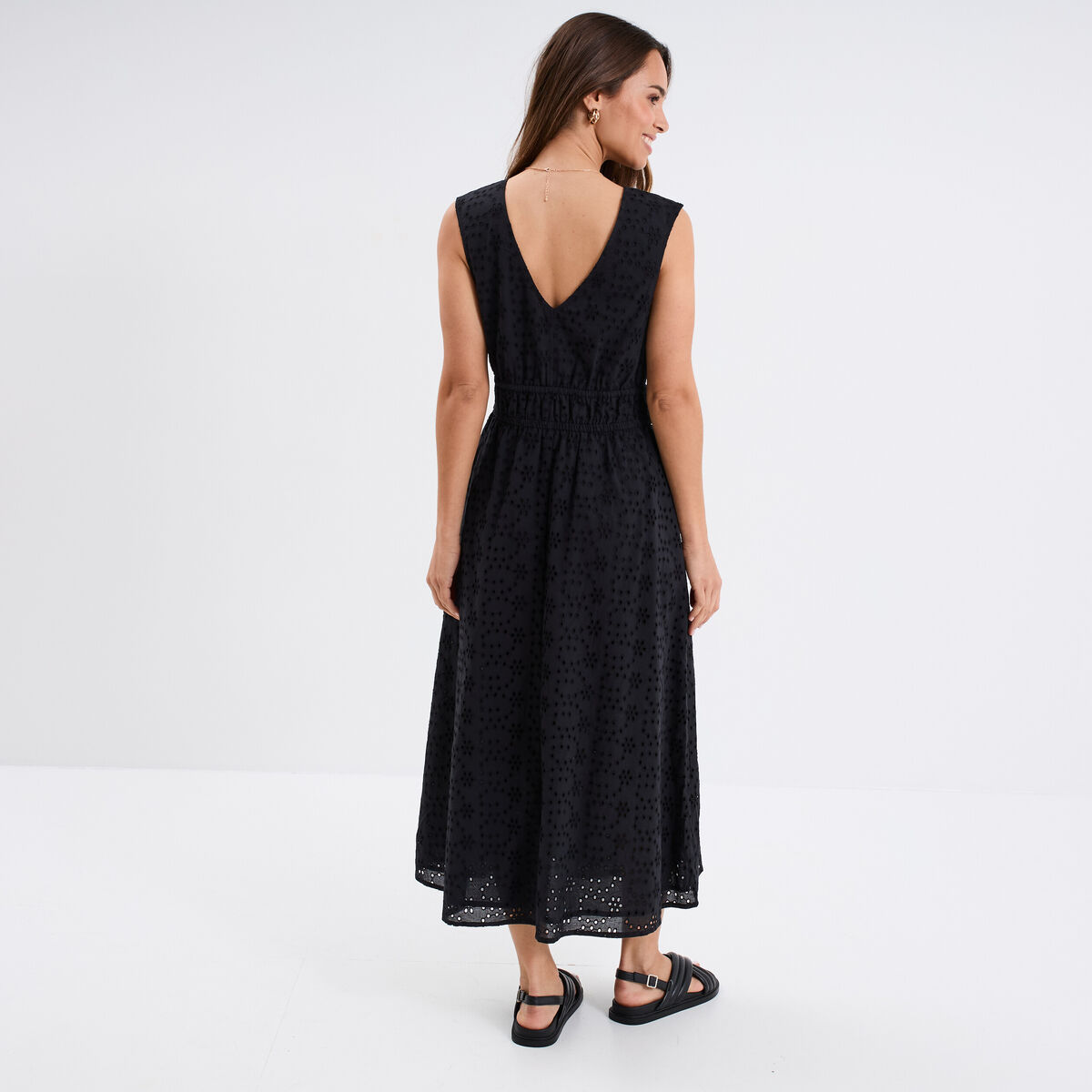 Robe midi broderie anglaise coton noir femme