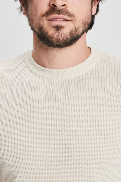 Pull en maille textur&eacute;e col rond creme homme