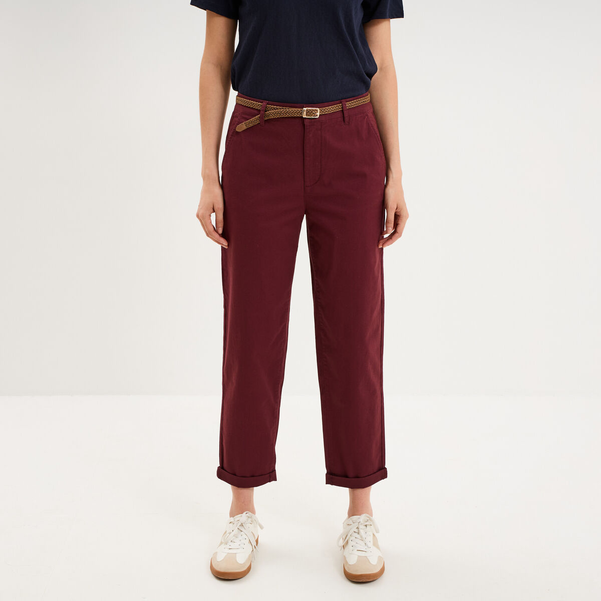 Pantalon chino regular ceinture tress&eacute;e violet fonc&eacute; femme
