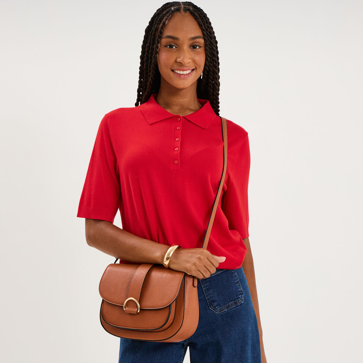Sac bandouli&egrave;re similicuir rabat camel femme
