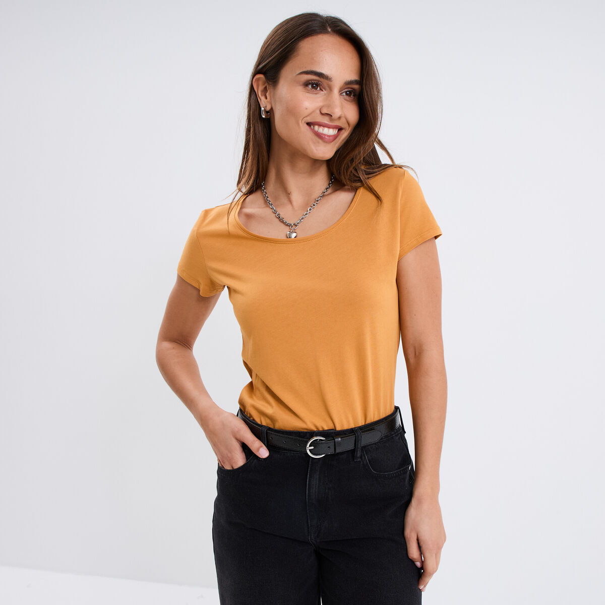 T-shirt coton col rond manches courtes jaune moutarde femme