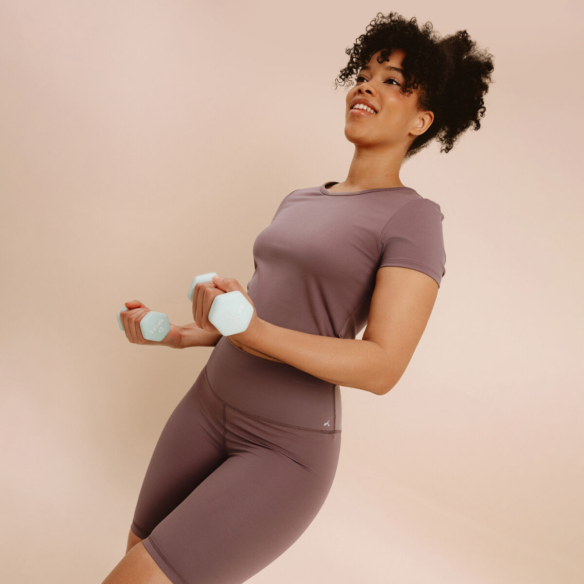 T-shirt de sport court ajust&eacute; mauve femme