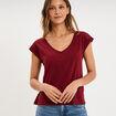 T-shirt col en V ajour&eacute; &eacute;paules et dos bordeaux femme