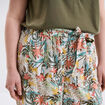 Short fluide ceinturé blanc femme grande taille