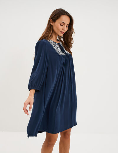 Robe fluide brod&eacute;e manches 3/4 bleu marine femme