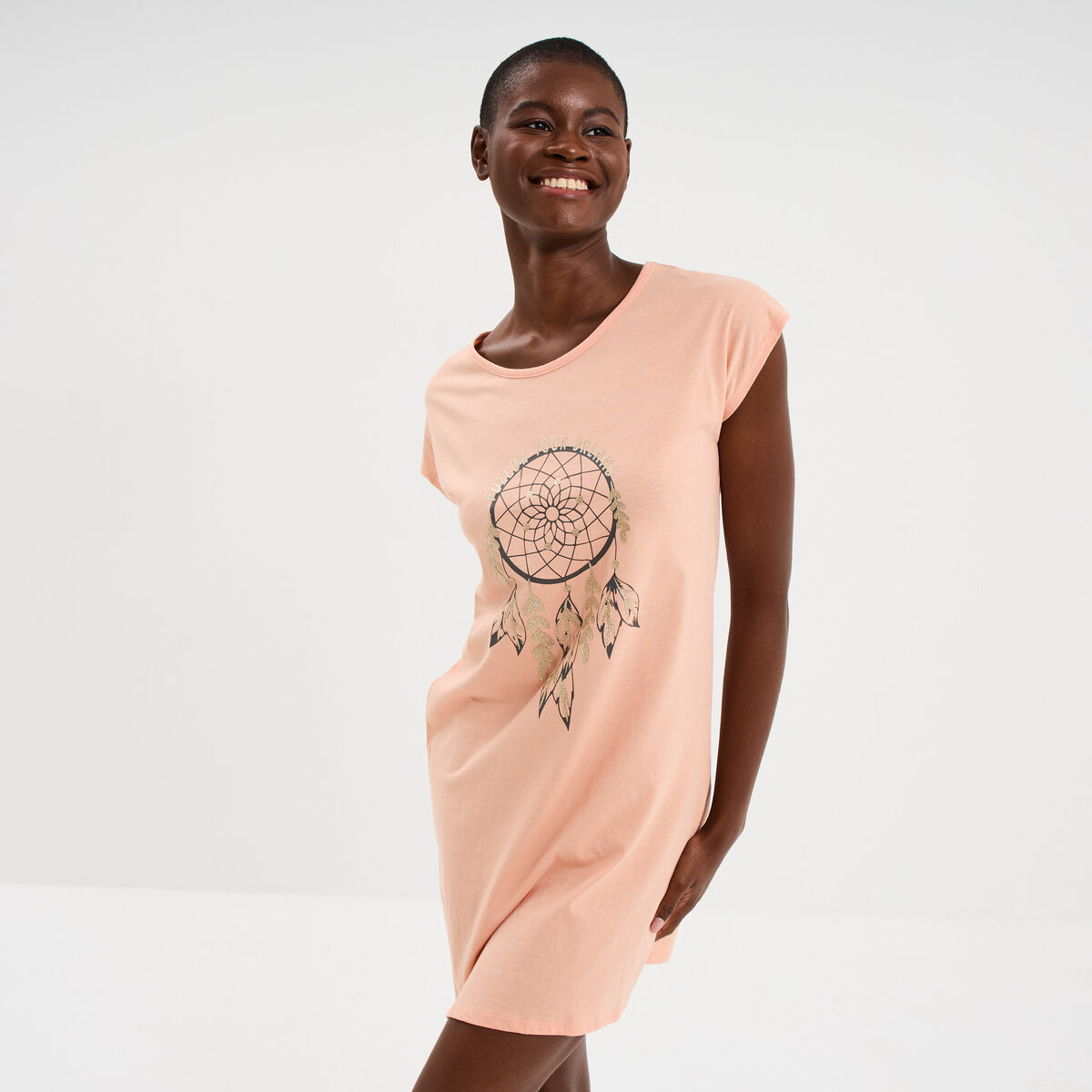 Chemise de nuit courte col rond rose clair femme