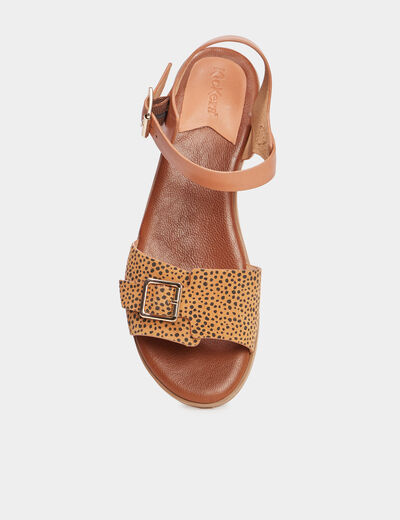 Sandales en cuir Kickers Bucidi camel femme