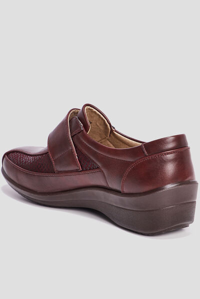 Loafers compensés en cuir bordeaux femme