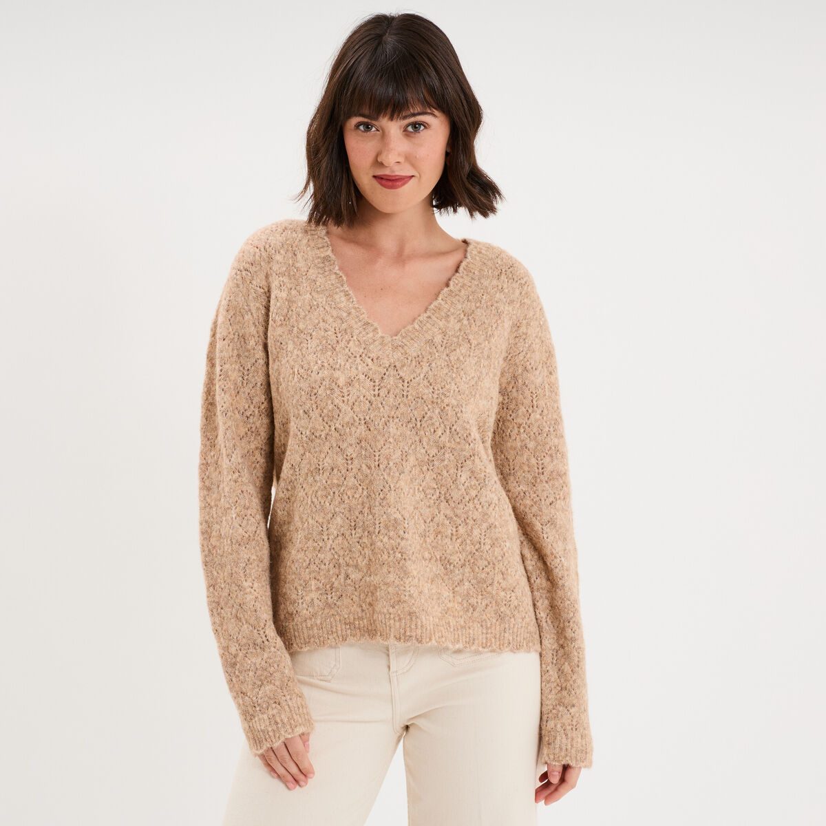 Pull col V ajour&eacute; manches longues beige femme