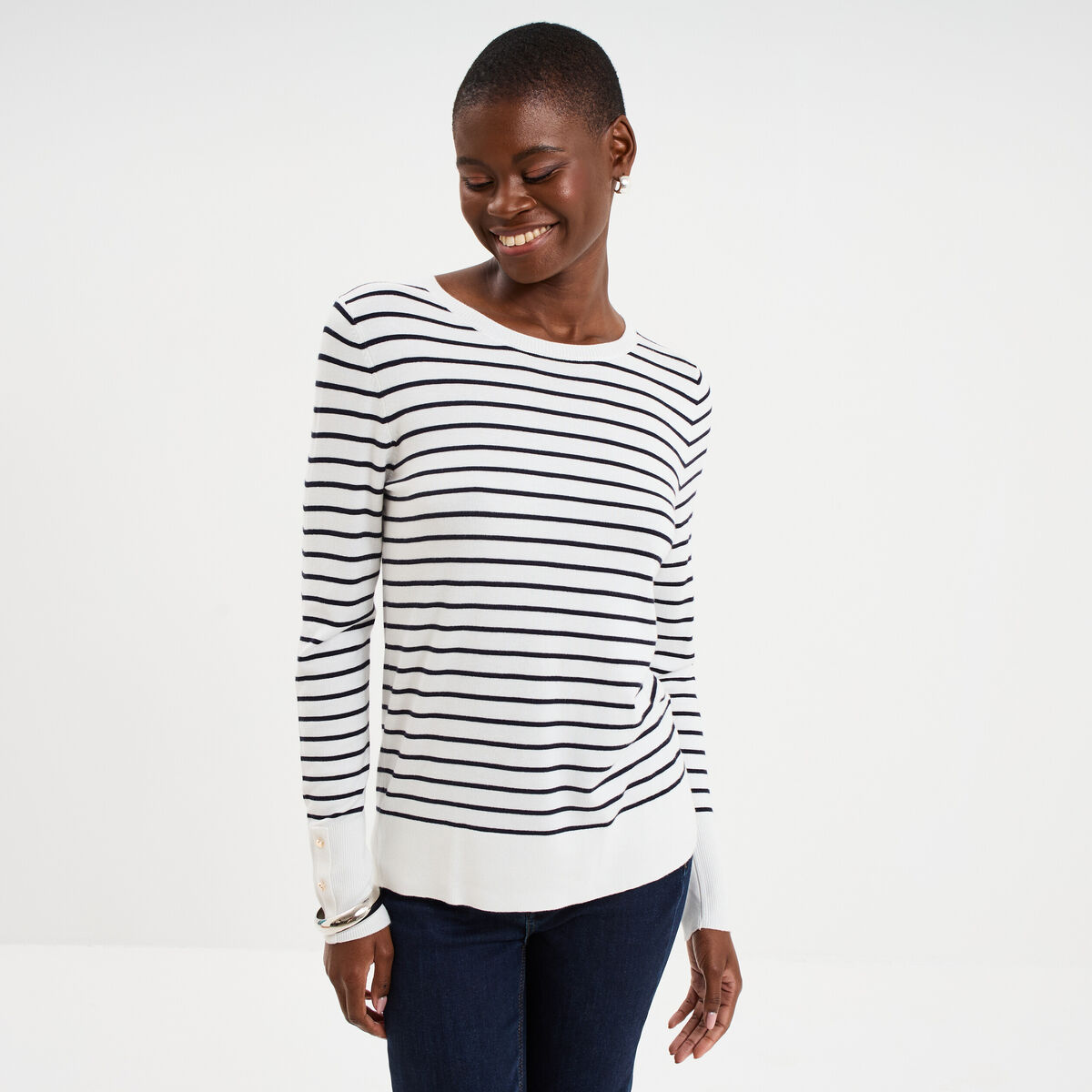 Pull col rond boutons aux poignets beige femme