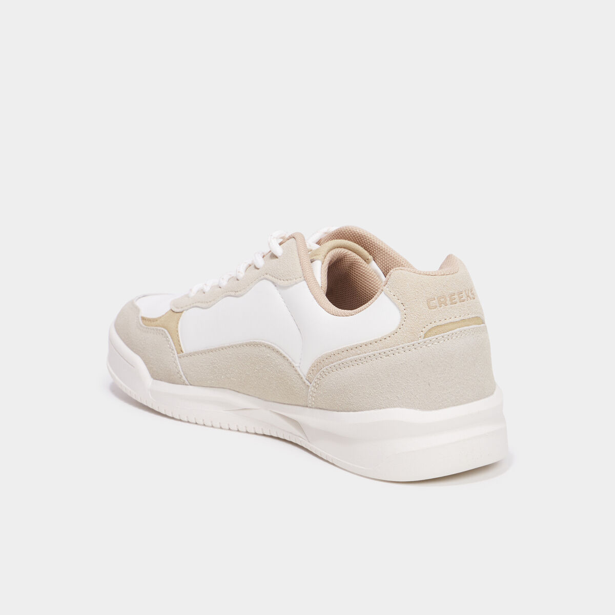 Baskets &agrave; lacets sable femme