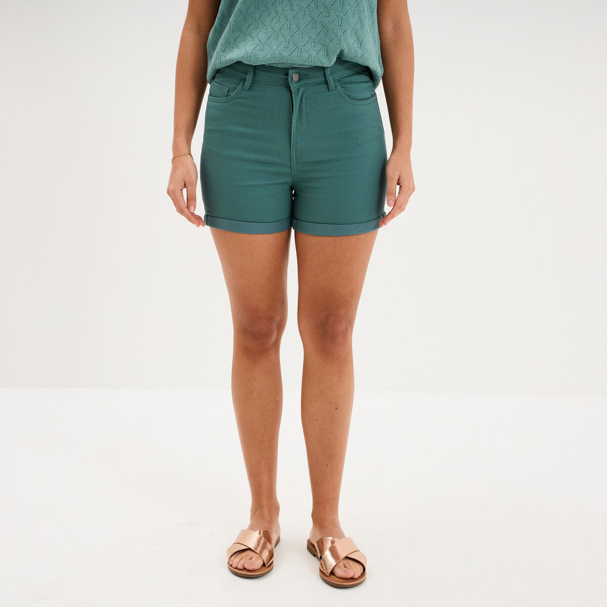 Short en jean slim coton stretch vert fonc&eacute; femme