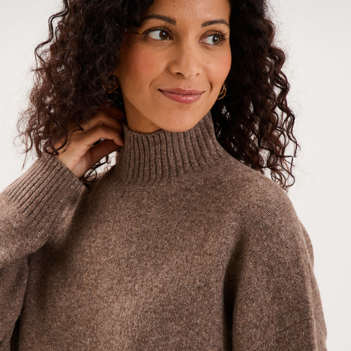 Pull droit avec col montant taupe femme