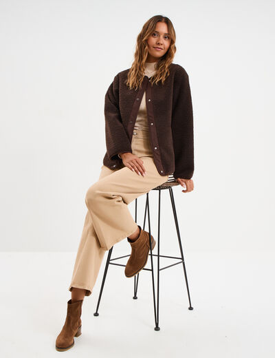 Veste effet polaire boutonn&eacute;e col rond marron fonc&eacute; femme