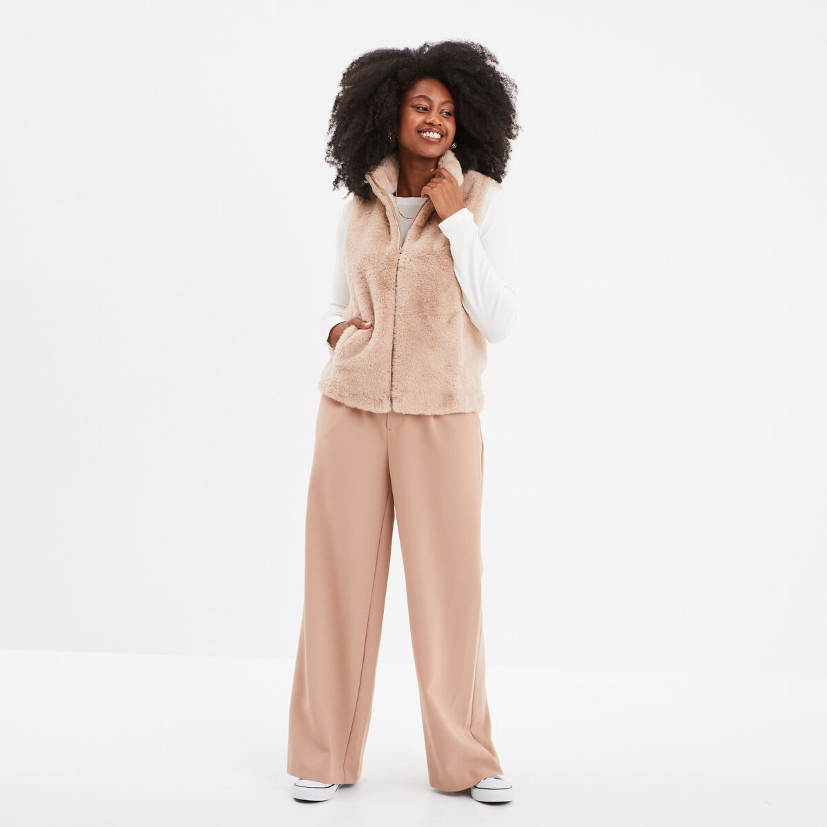 Veste fausse fourrure sans manches beige femme