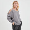 Pull perles et strass au col gris clair femme
