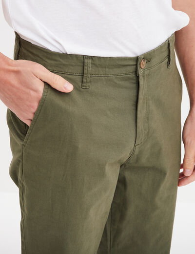 Pantalon chino droit stretch retroussé vert kaki homme