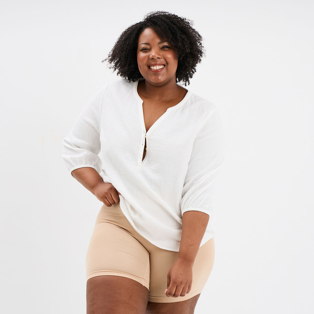 Short taille haute &eacute;lastiqu&eacute;e sable femme grande taille