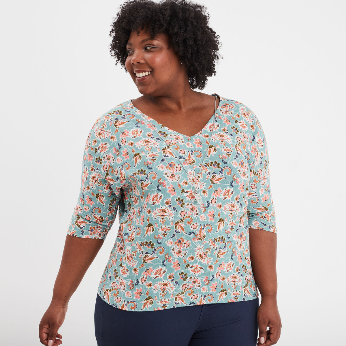 T-shirt bijoux col V ouvertures épaules vert femme grande taille