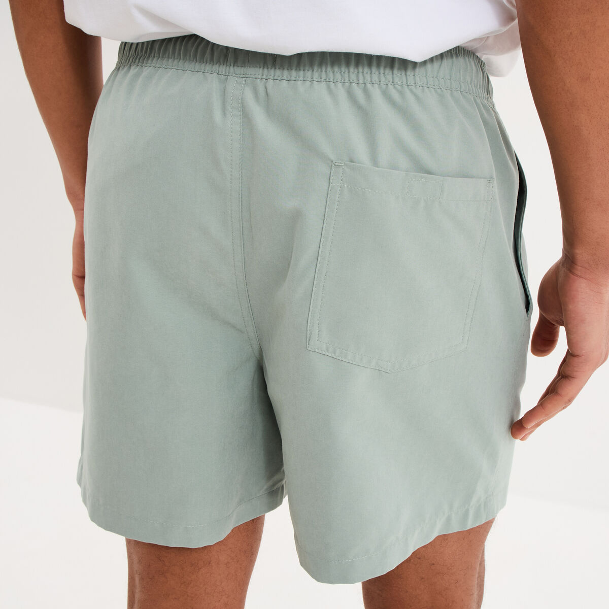 Short de bain droit taille &eacute;lastiqu&eacute;e vert pastel homme