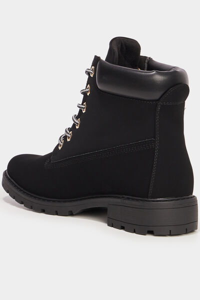 Bottines crant&eacute;es noir femme