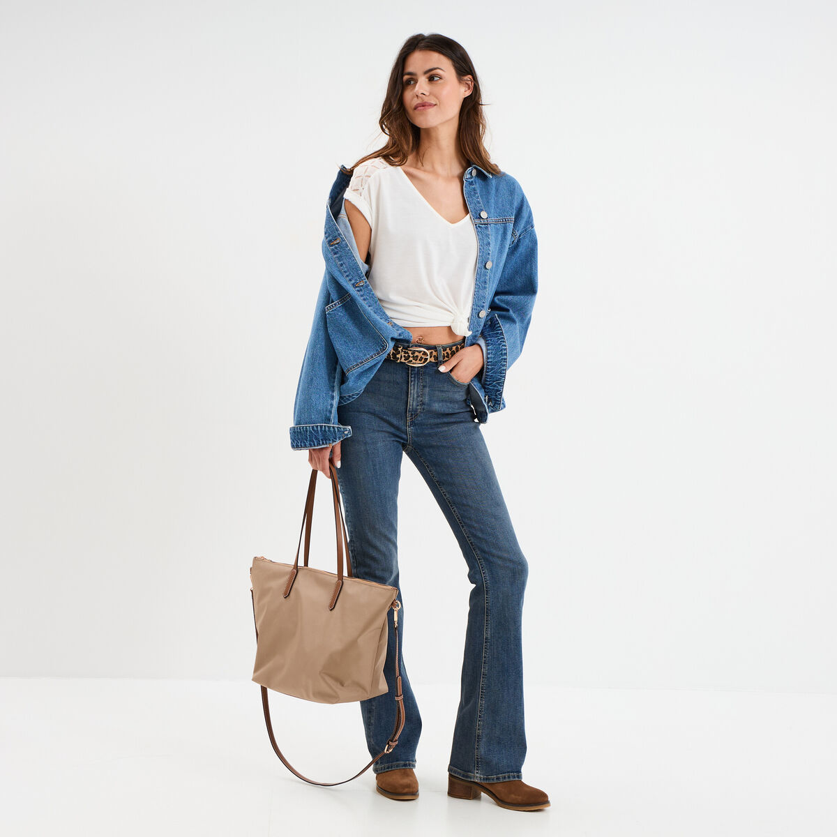 T-shirt col en V dentelle épaules et dos blanc femme
